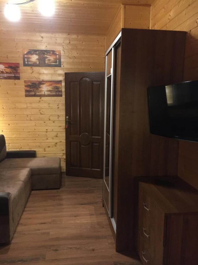 Pokoje Vip トシェンサチ エクステリア 写真