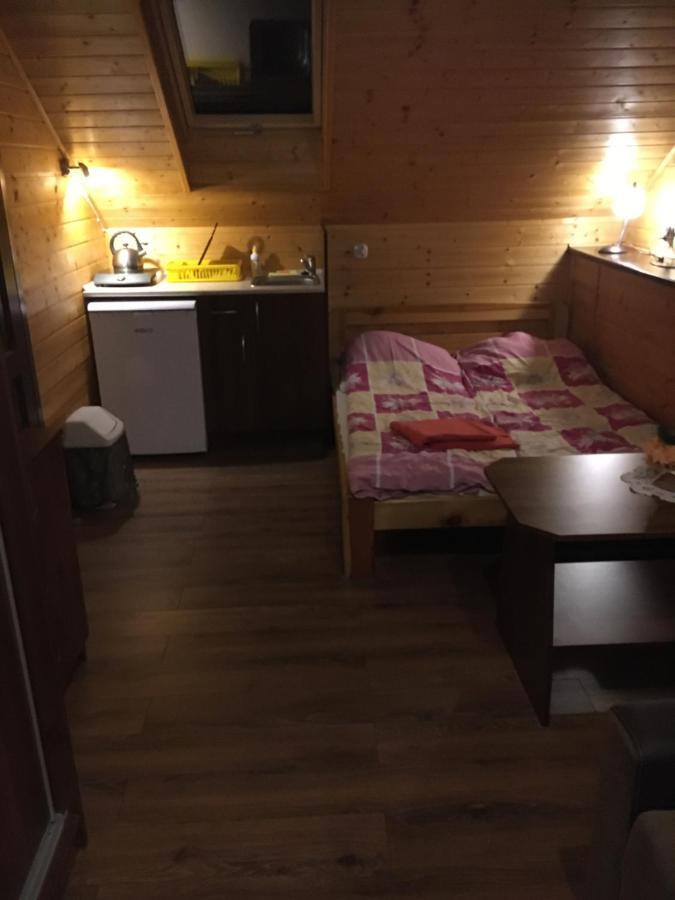 Pokoje Vip トシェンサチ エクステリア 写真